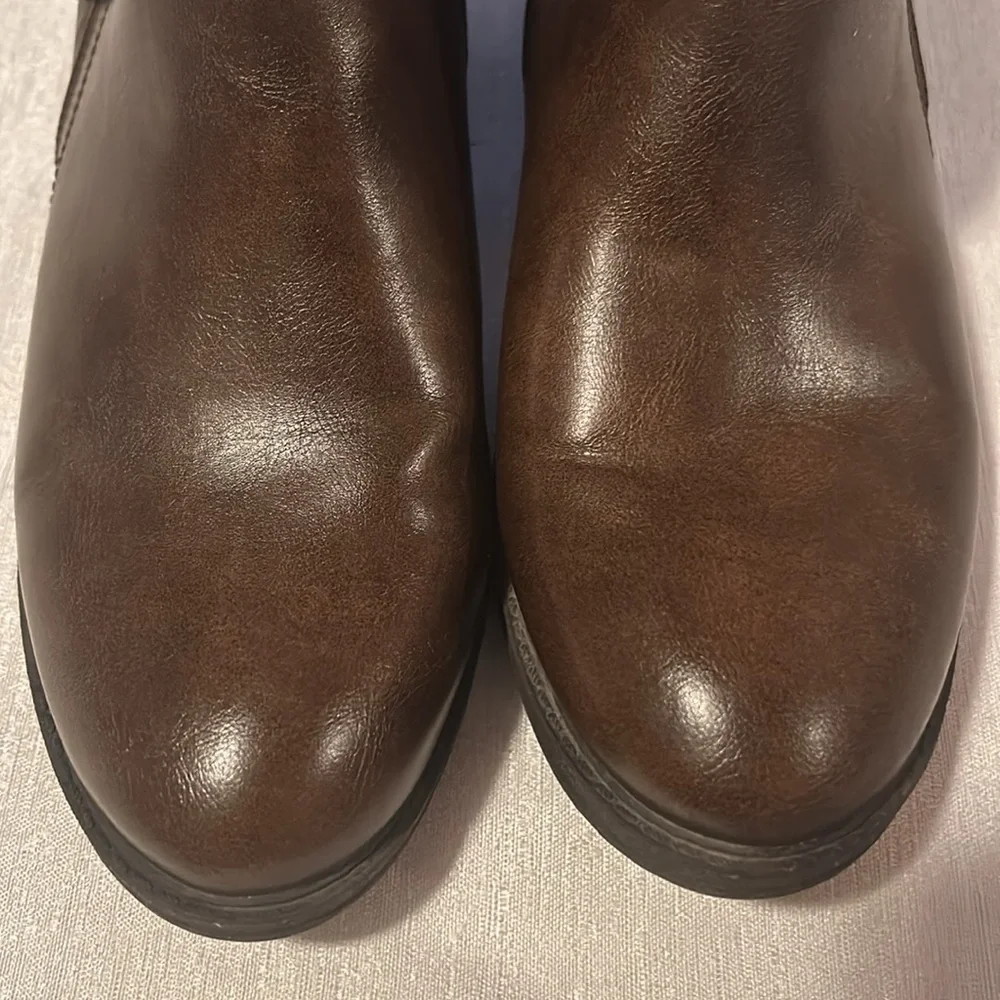 BareTraps Women’s Brown Ankle Booties w/ Design all along the side Size 8 - Picture 8 of 14